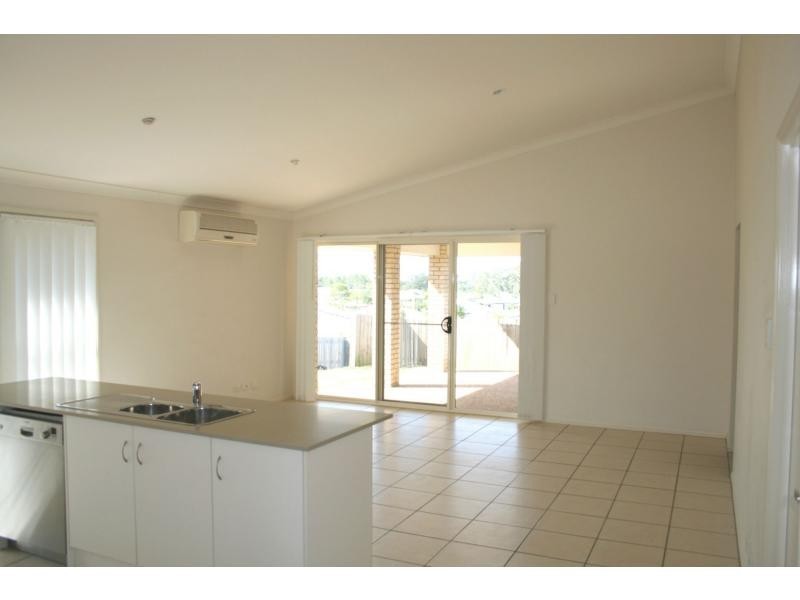 3 Charlton Crescent, Ormeau QLD 4208