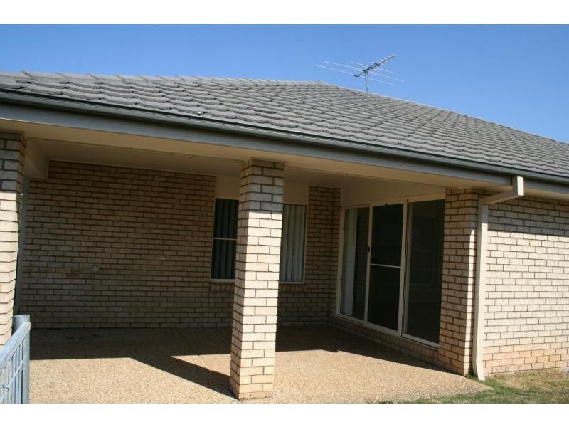 3 Charlton Crescent, Ormeau QLD 4208