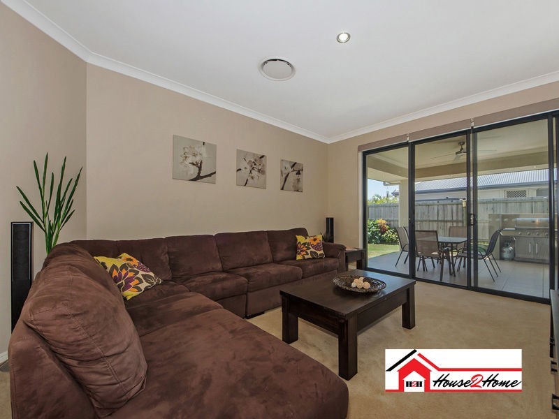 16 Strathburn Crescent, Ormeau QLD 4208