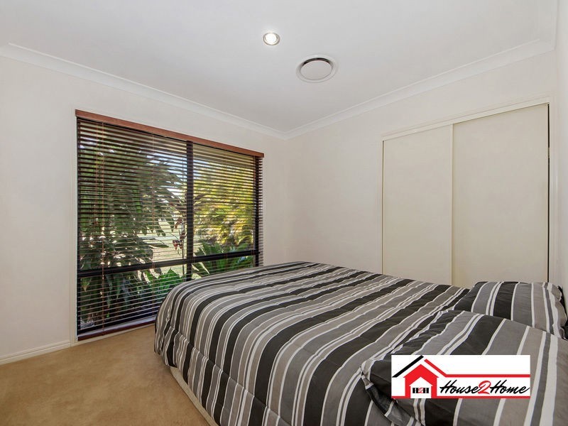 16 Strathburn Crescent, Ormeau QLD 4208
