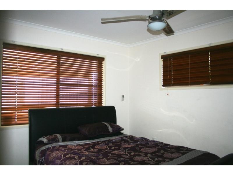 40 Thoms Crescent, Mount Warren Park QLD 4207