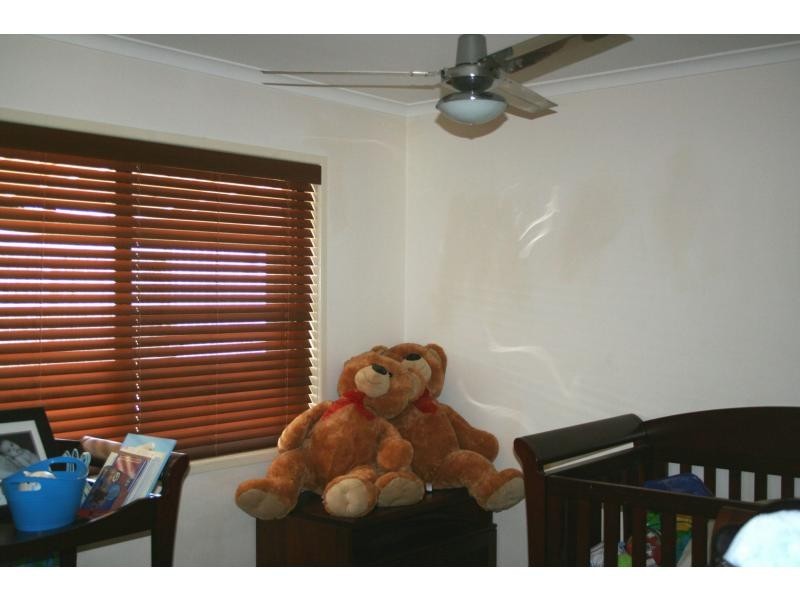 40 Thoms Crescent, Mount Warren Park QLD 4207