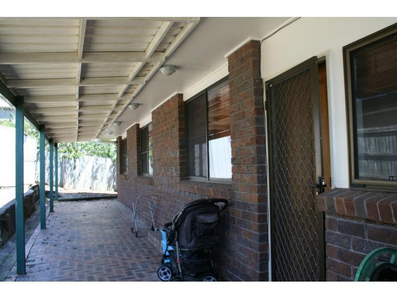 40 Thoms Crescent, Mount Warren Park QLD 4207