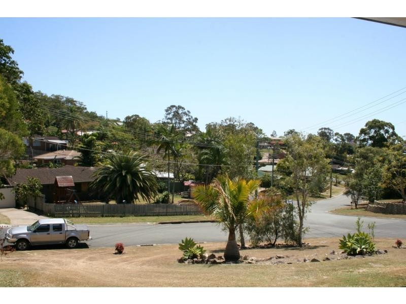 40 Thoms Crescent, Mount Warren Park QLD 4207