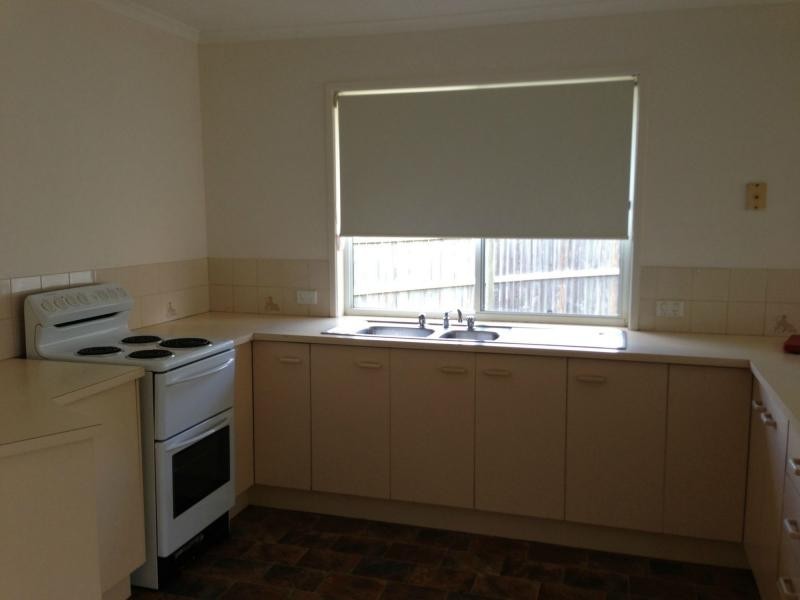 8 Beetson Court, Eagleby QLD 4207