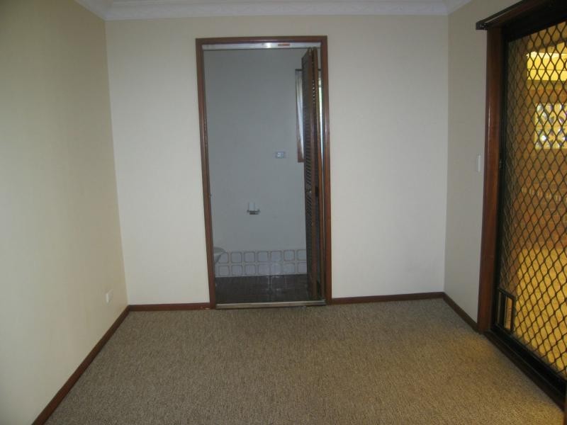 21 Holmes Court, Mount Warren Park QLD 4207