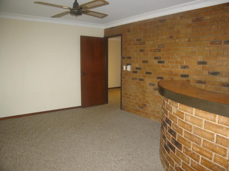 21 Holmes Court, Mount Warren Park QLD 4207