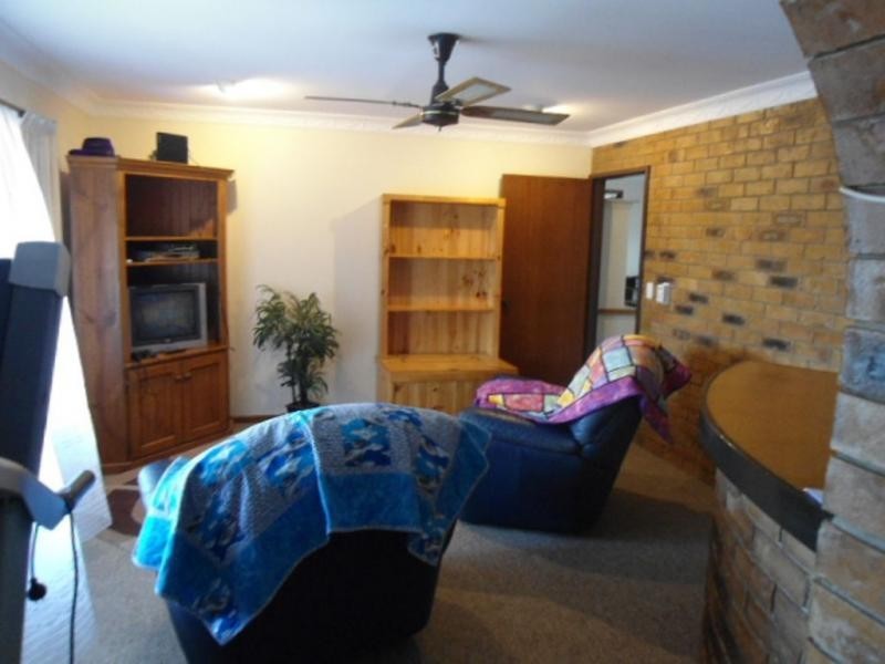 21 Holmes Court, Mount Warren Park QLD 4207