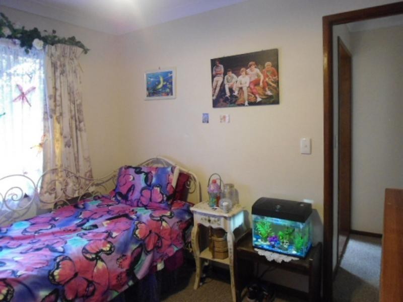 21 Holmes Court, Mount Warren Park QLD 4207