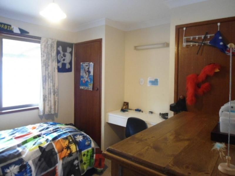 21 Holmes Court, Mount Warren Park QLD 4207