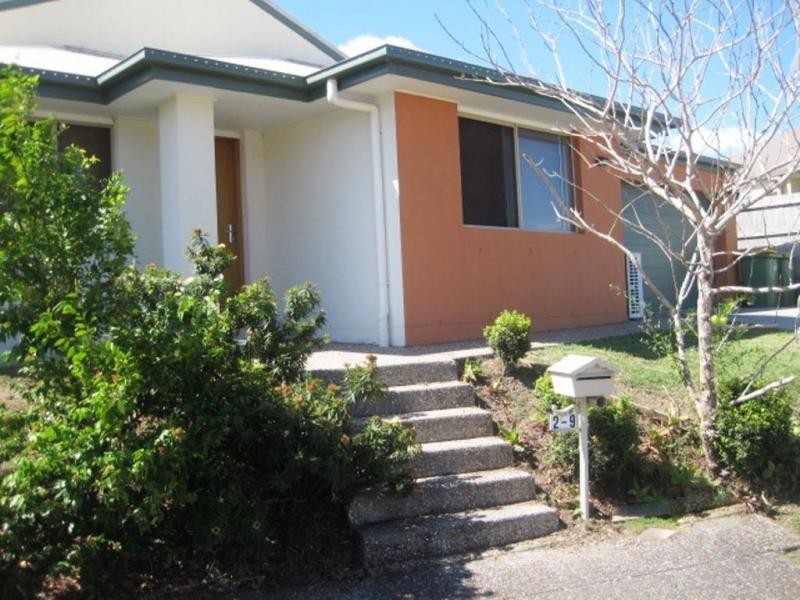 Duplex 2/9 Summerlea Crescent, Ormeau QLD 4208