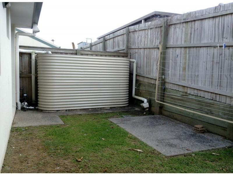 Duplex 2/9 Summerlea Crescent, Ormeau QLD 4208