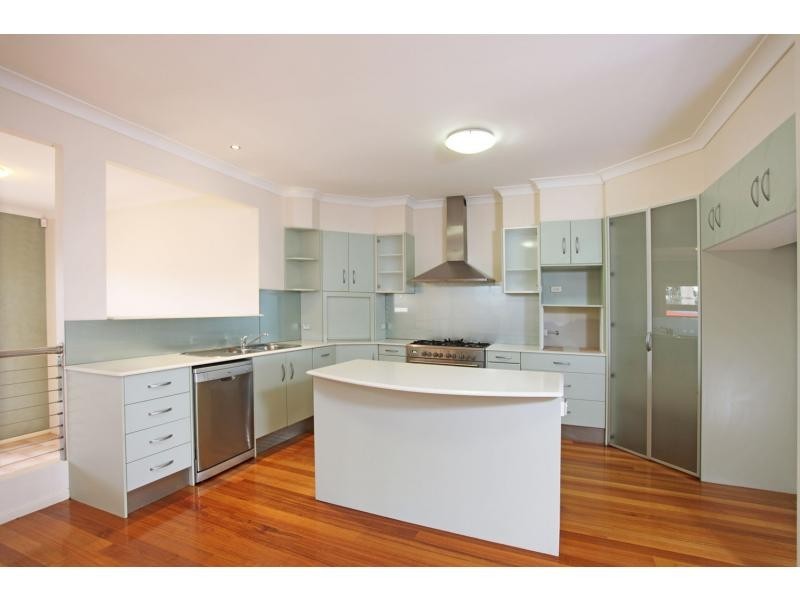 4 Peachester Close, Ormeau QLD 4208