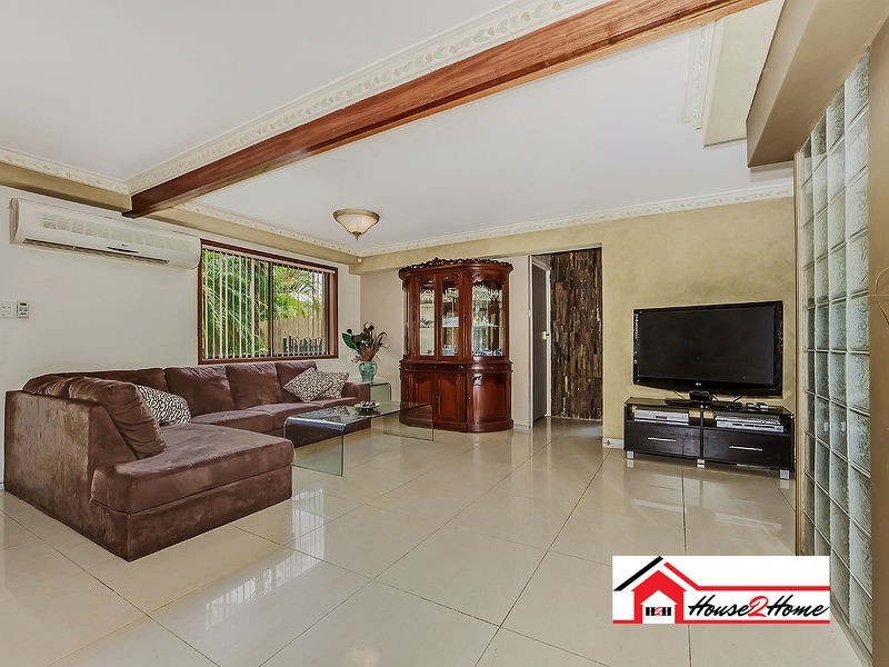 12 Umbango Drive, Pimpama QLD 4209