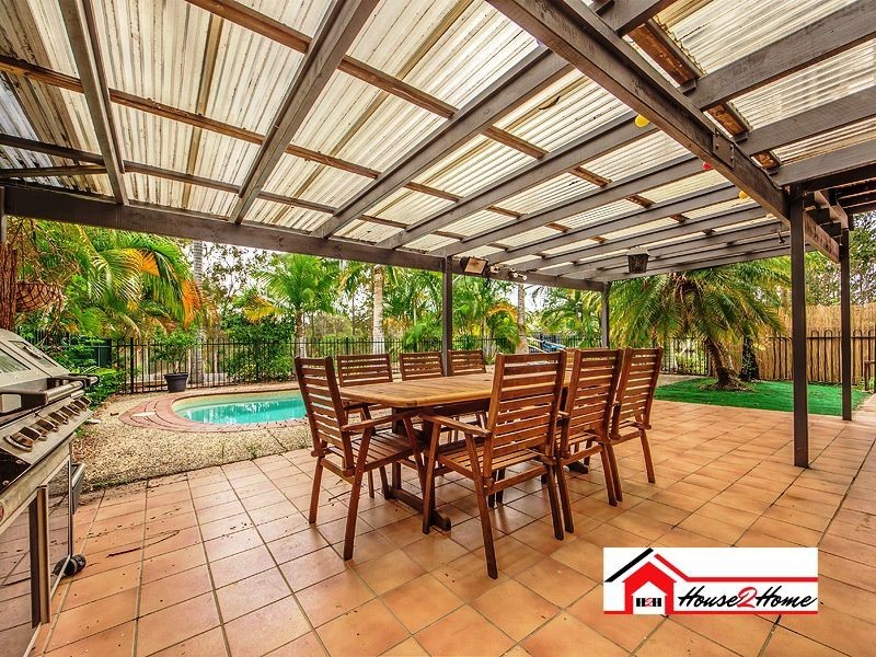 12 Umbango Drive, Pimpama QLD 4209