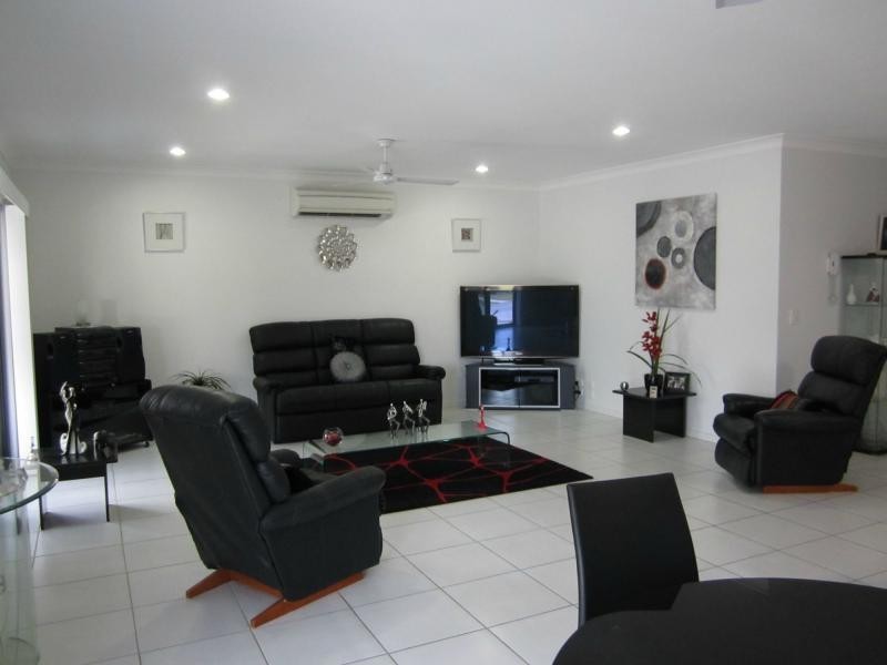 Villa 81/225 Logan Street, Eagleby QLD 4207
