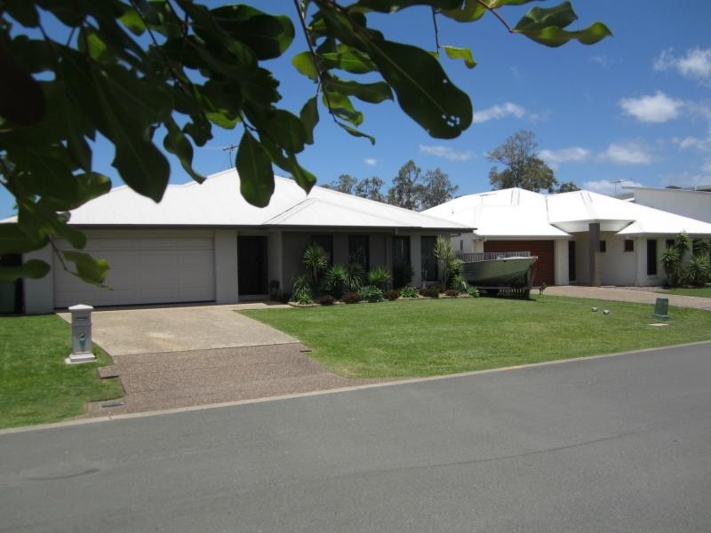 42 Hazelmere Crescent, Ormeau QLD 4208