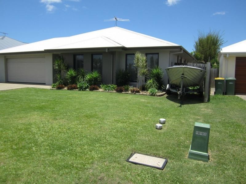 42 Hazelmere Crescent, Ormeau QLD 4208