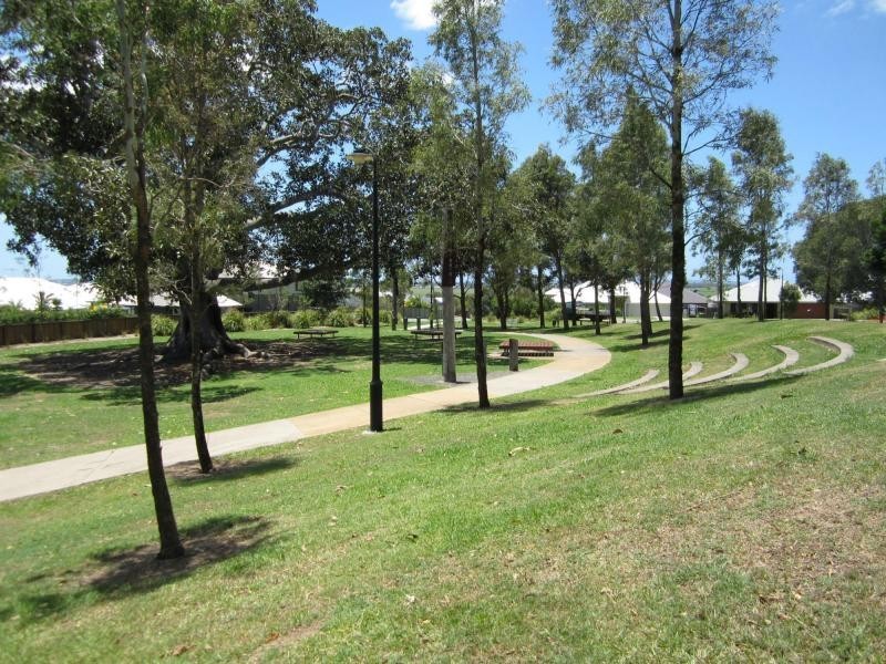 42 Hazelmere Crescent, Ormeau QLD 4208