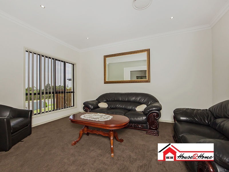 37 Lynbrook Avenue, Ormeau QLD 4208