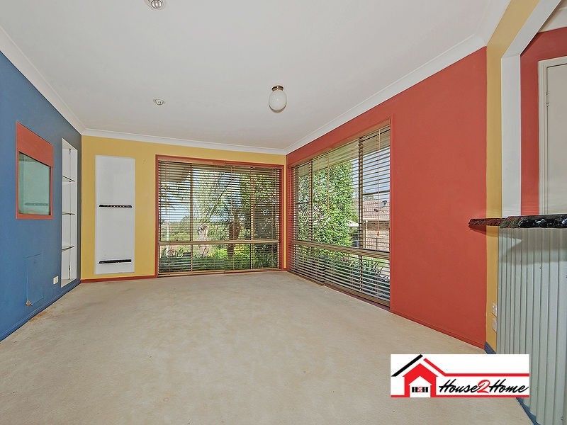 8 Wantana Crescent, Edens Landing QLD 4207