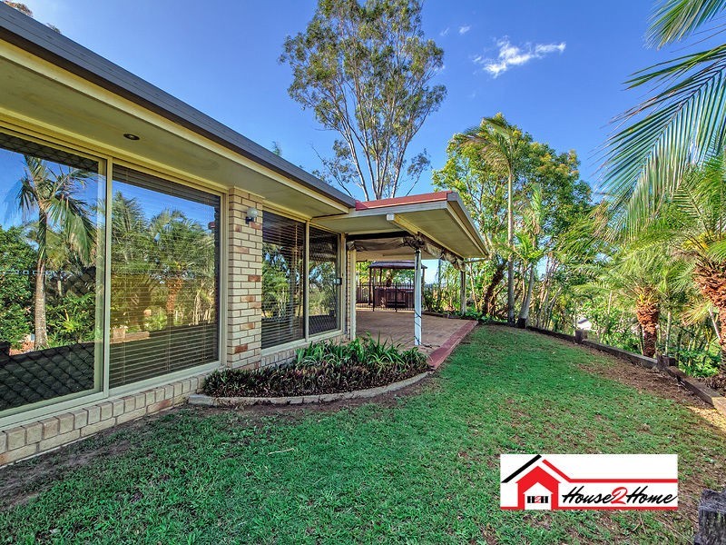 8 Wantana Crescent, Edens Landing QLD 4207