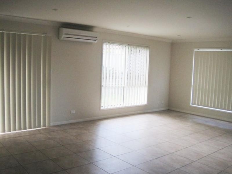 Duplex 1/115 Karall Street, Ormeau QLD 4208