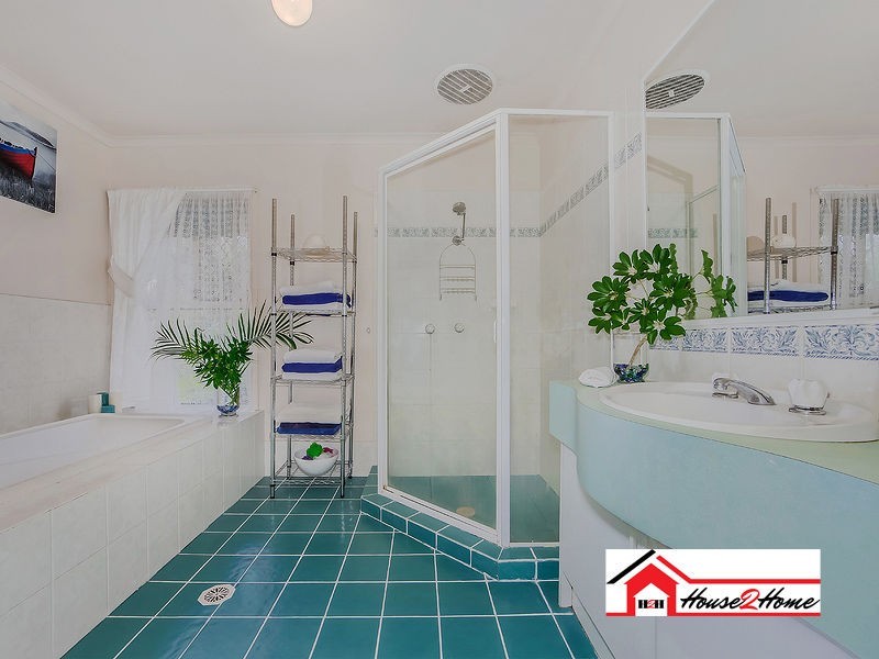 24 Vaughan Drive, Ormeau QLD 4208