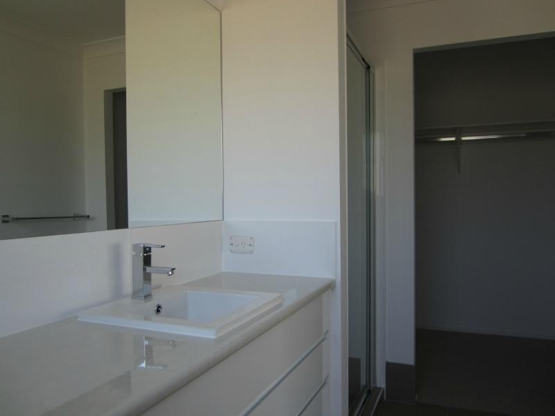 6 Riverside Sanctuary Terrace, Ormeau QLD 4208