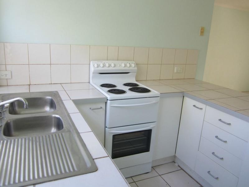 2/38 Village Way, Oxenford QLD 4210