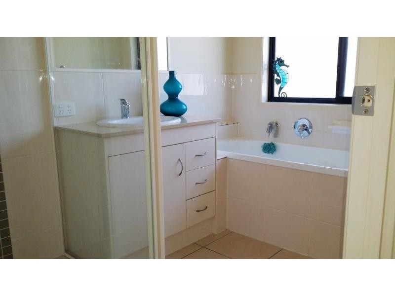 11 Paris Parade, Ormeau QLD 4208