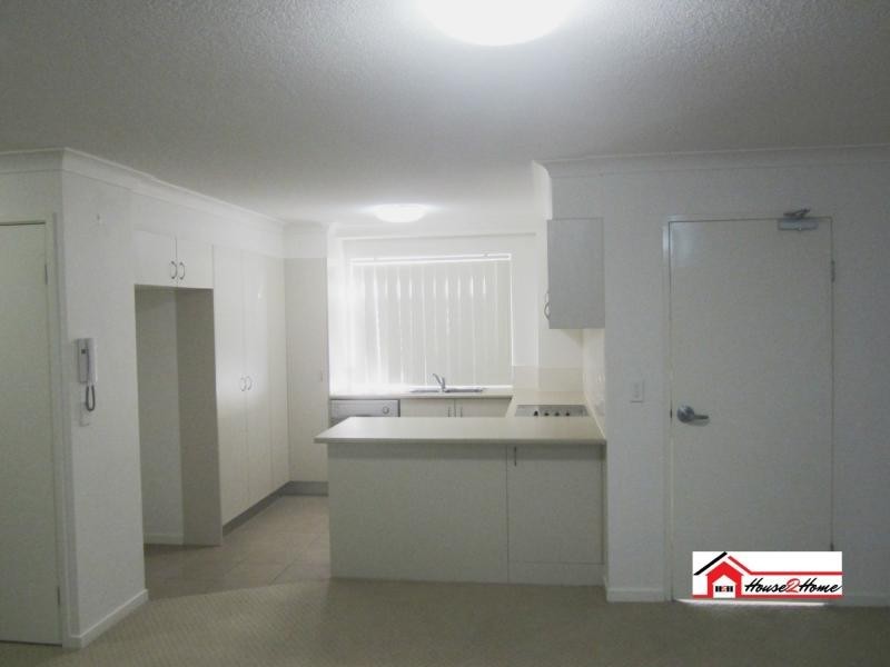 5/13D Wyndham Avenue, Southport QLD 4215