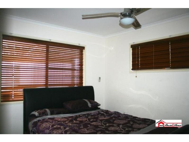 Mount Warren Park QLD 4207