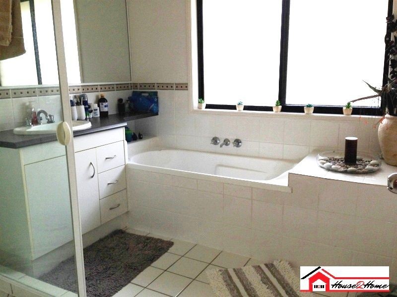 4 Duranta Street, Ormeau QLD 4208