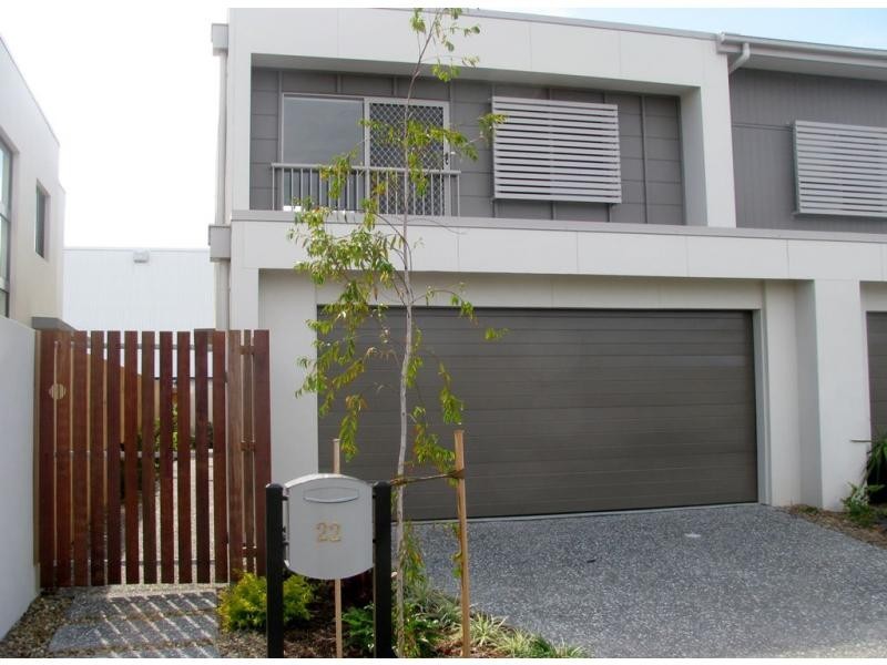 22 La Savina Drive, Coombabah QLD 4216