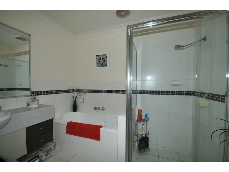 2/1 Mocha Way, Pimpama QLD 4209