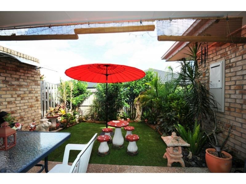 2/1 Mocha Way, Pimpama QLD 4209