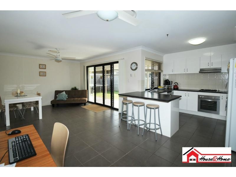 14 Shannonbrook Avenue, Ormeau QLD 4208