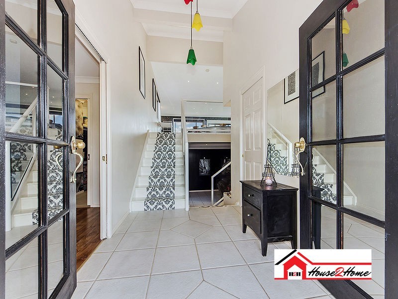 18 Sir Charles Holm Drive, Ormeau Hills QLD 4208