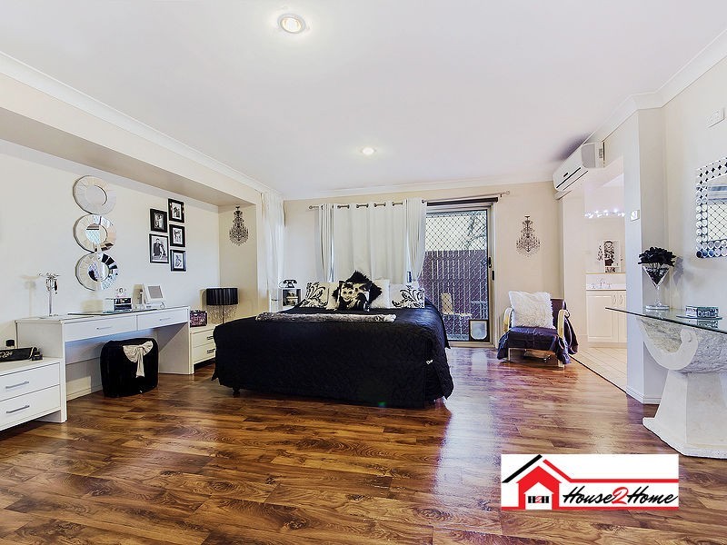 18 Sir Charles Holm Drive, Ormeau Hills QLD 4208