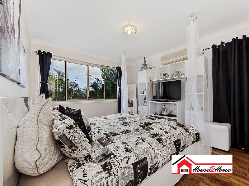 18 Sir Charles Holm Drive, Ormeau Hills QLD 4208