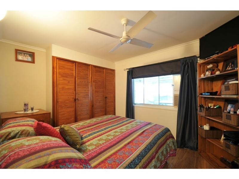 19 Station Road, Loganlea QLD 4131