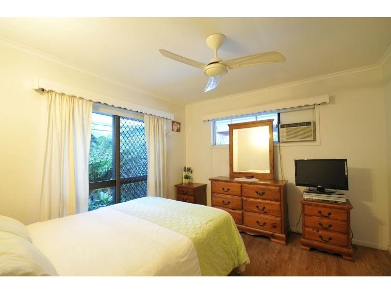 19 Station Road, Loganlea QLD 4131