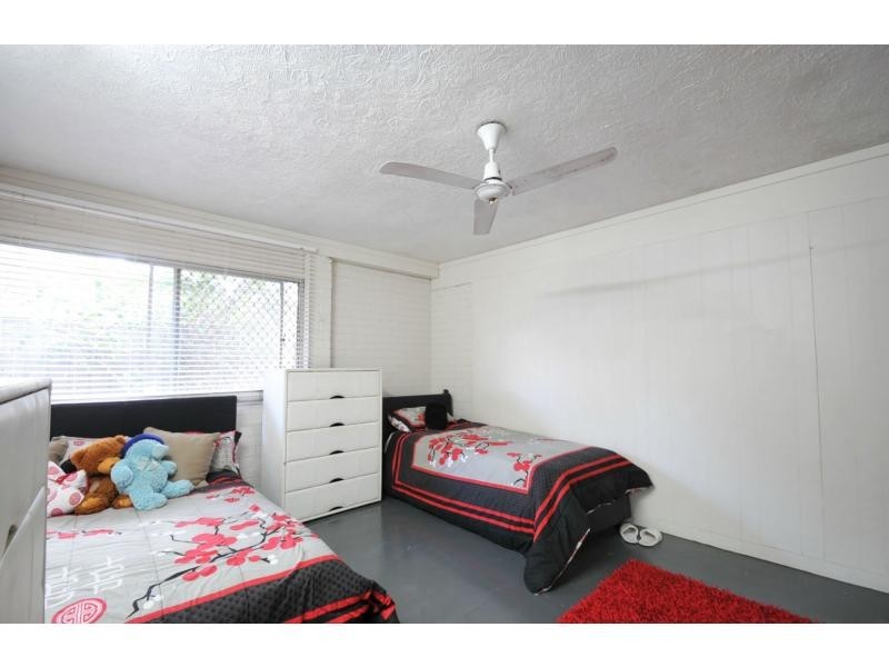 19 Station Road, Loganlea QLD 4131