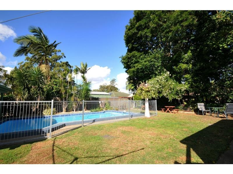 19 Station Road, Loganlea QLD 4131