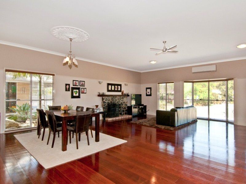 26-28 Kristy Court, Yatala QLD 4207