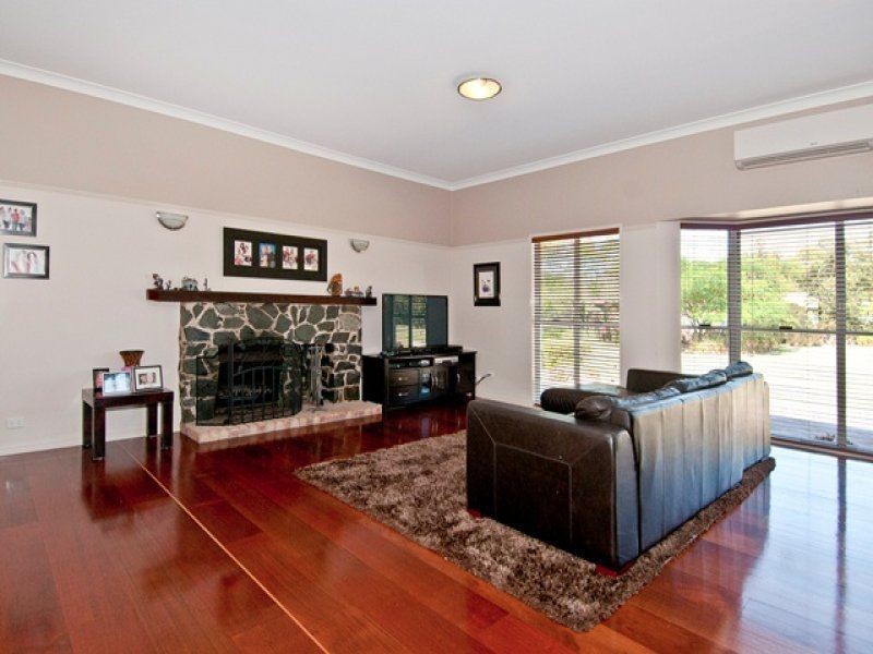 26-28 Kristy Court, Yatala QLD 4207
