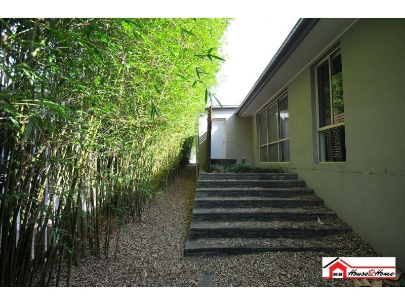 11 Stoney Creek Circuit, Ormeau QLD 4208