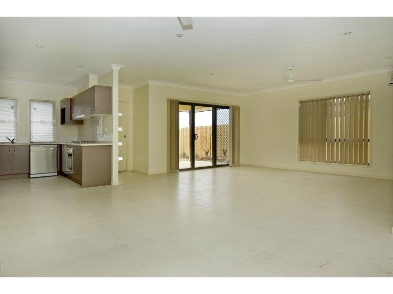 1/19 Summerlea Crescent, Ormeau QLD 4208