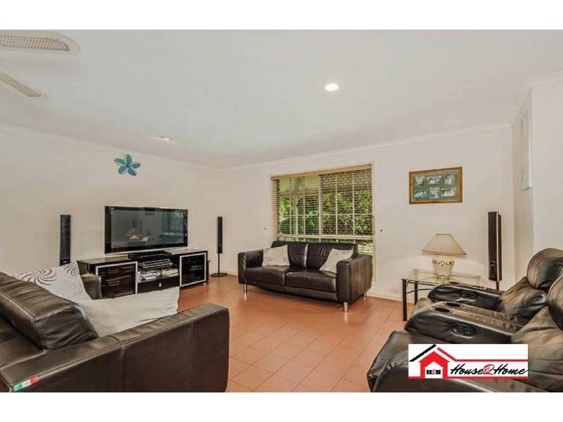 8 Caswell Court, Ormeau QLD 4208